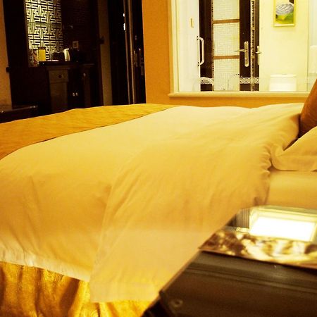 Datong Weidu International Hotel Стая снимка