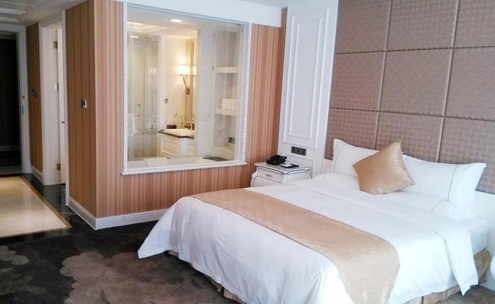 Datong Weidu International Hotel Екстериор снимка