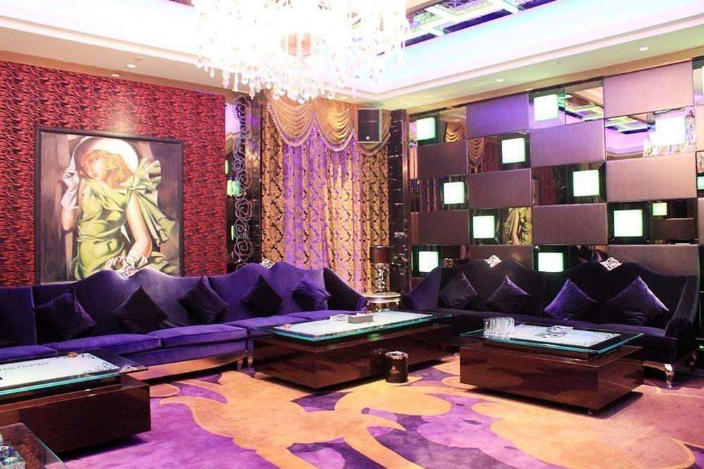 Datong Weidu International Hotel Екстериор снимка