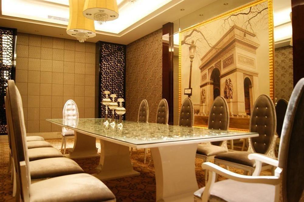 Datong Weidu International Hotel Екстериор снимка