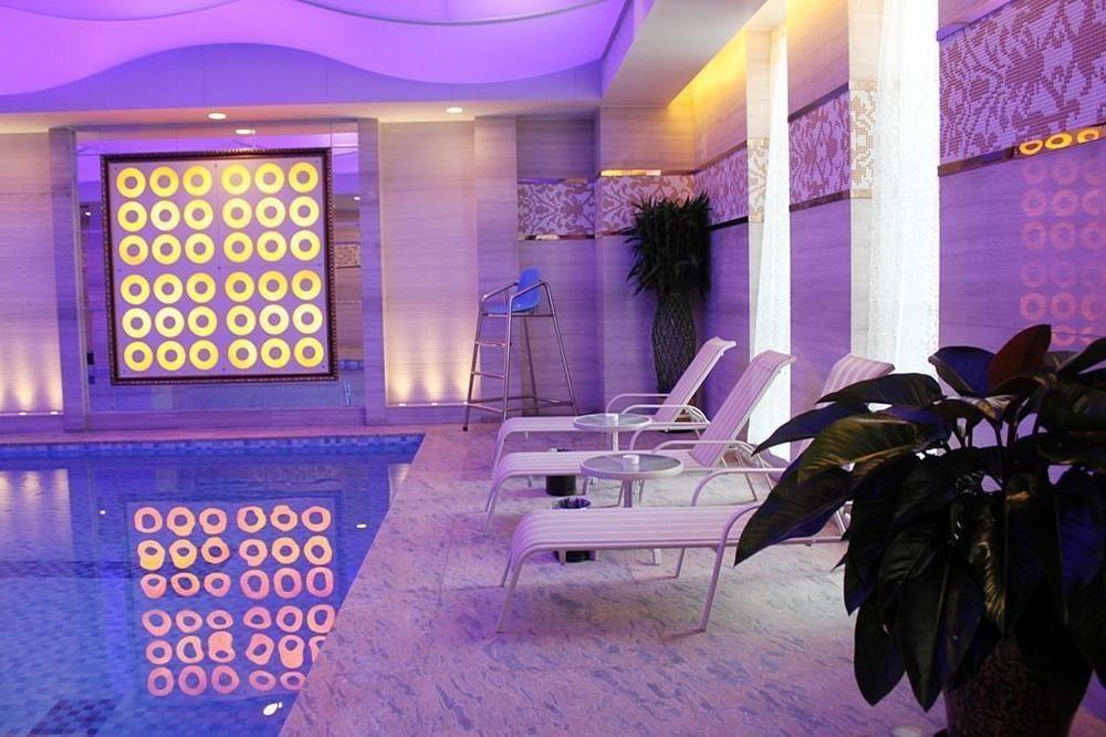 Datong Weidu International Hotel Екстериор снимка