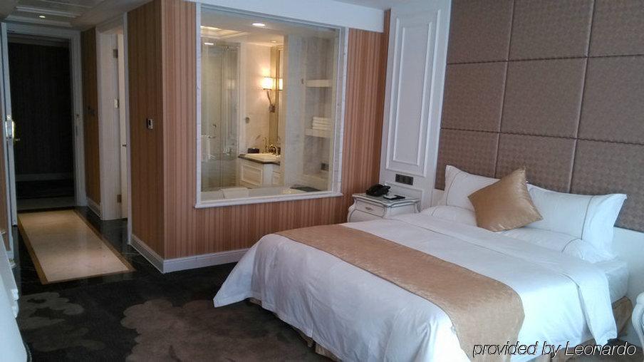 Datong Weidu International Hotel Екстериор снимка