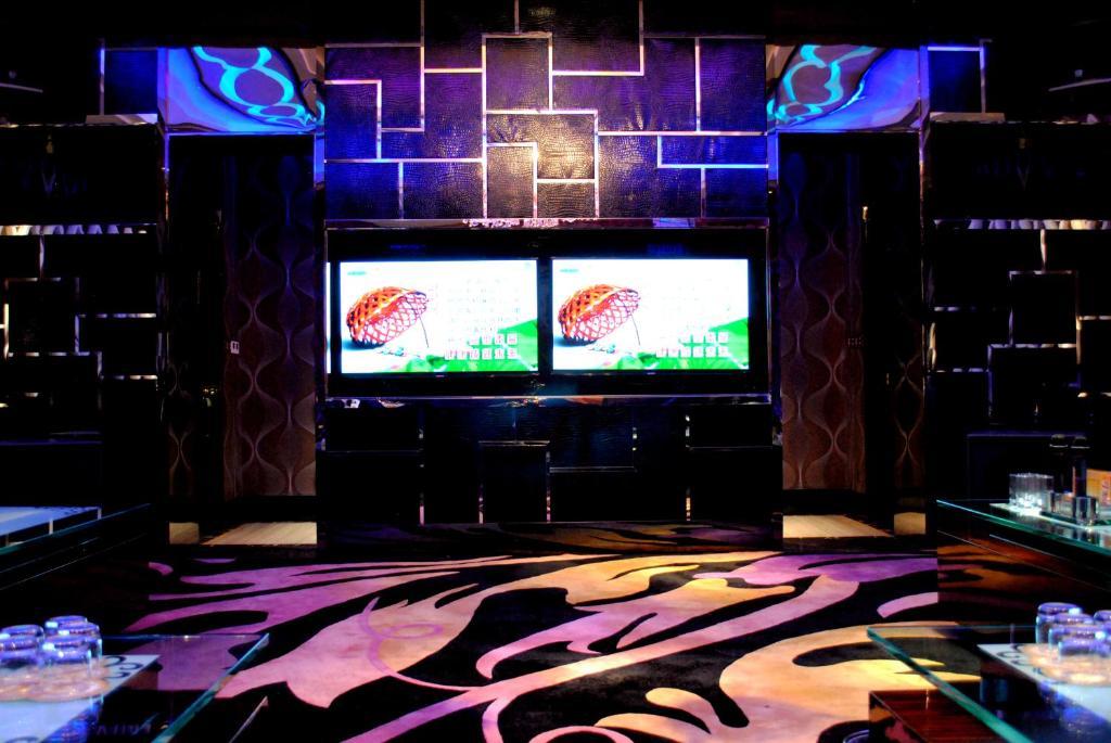 Datong Weidu International Hotel Екстериор снимка