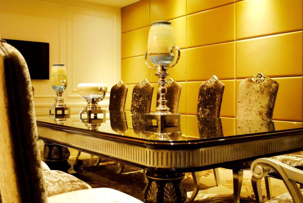 Datong Weidu International Hotel Екстериор снимка